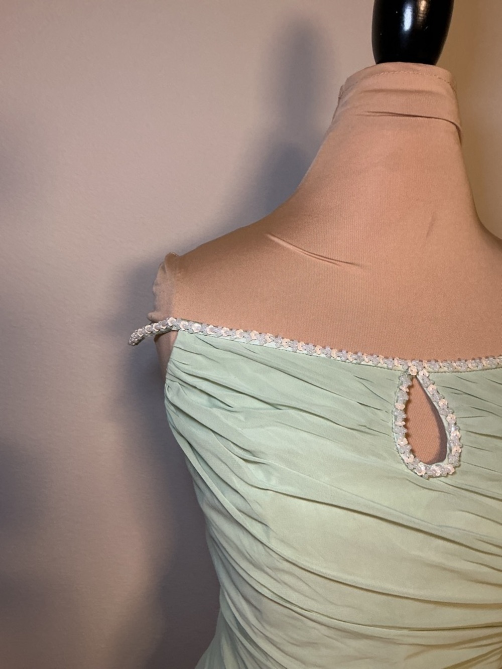 Mint Off-Shoulder Ruched Bustier Top - Picture 3 of 13